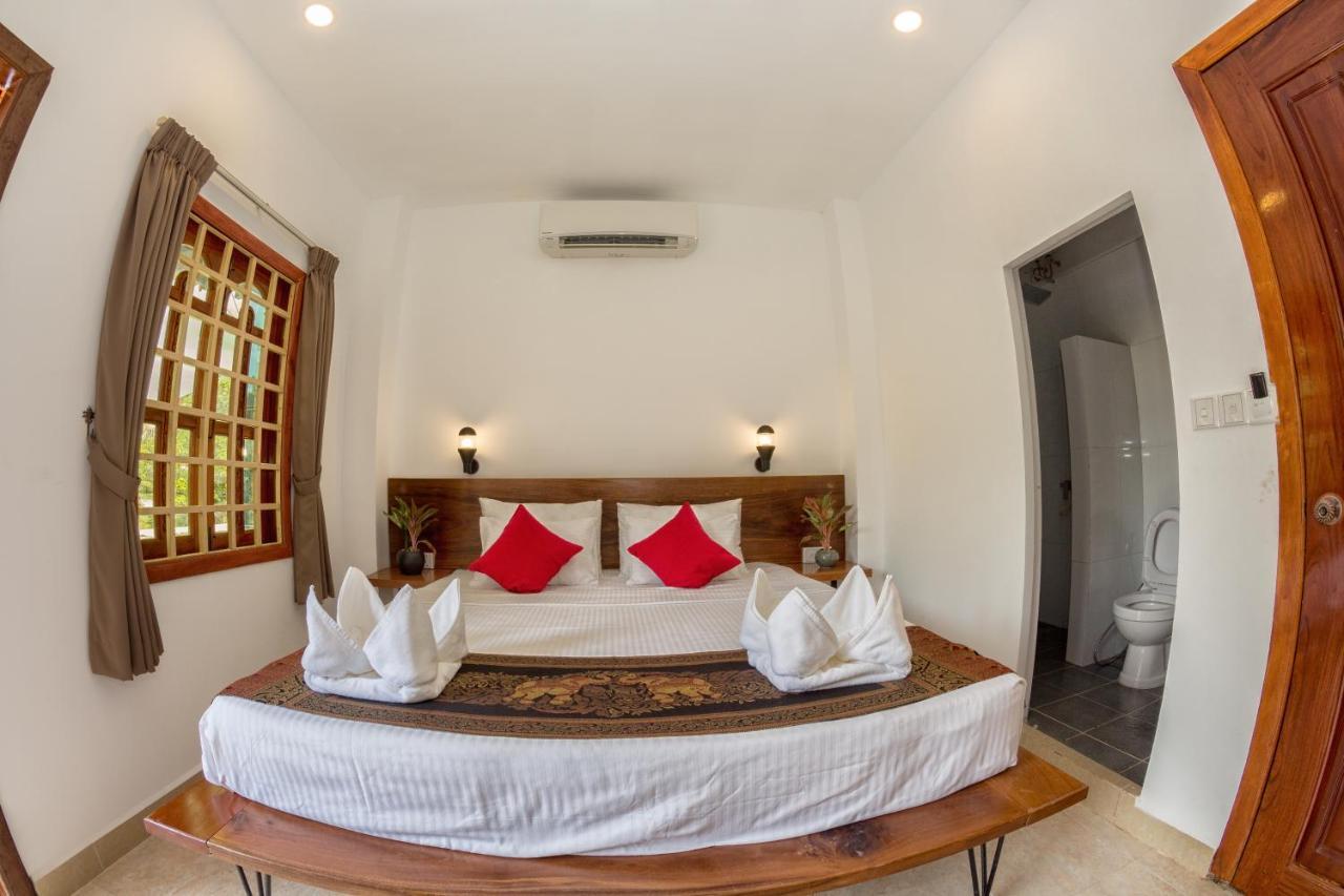 פנום פן Poolside Villa מראה חיצוני תמונה