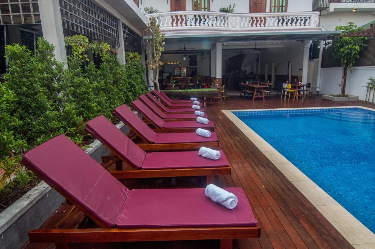 פנום פן Poolside Villa מראה חיצוני תמונה