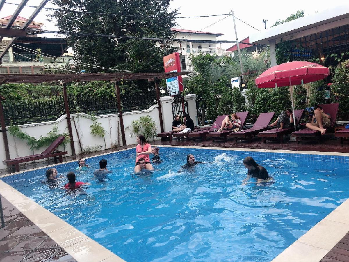 פנום פן Poolside Villa מראה חיצוני תמונה