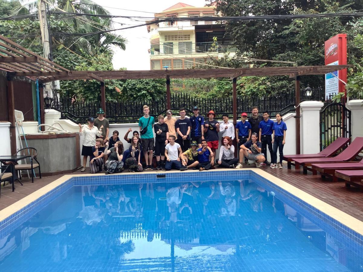 פנום פן Poolside Villa מראה חיצוני תמונה